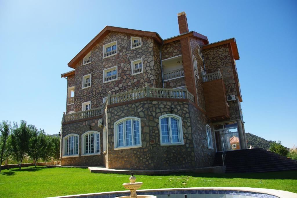 מלון אזרו Le Palais Des Cerisiers מראה חיצוני תמונה
